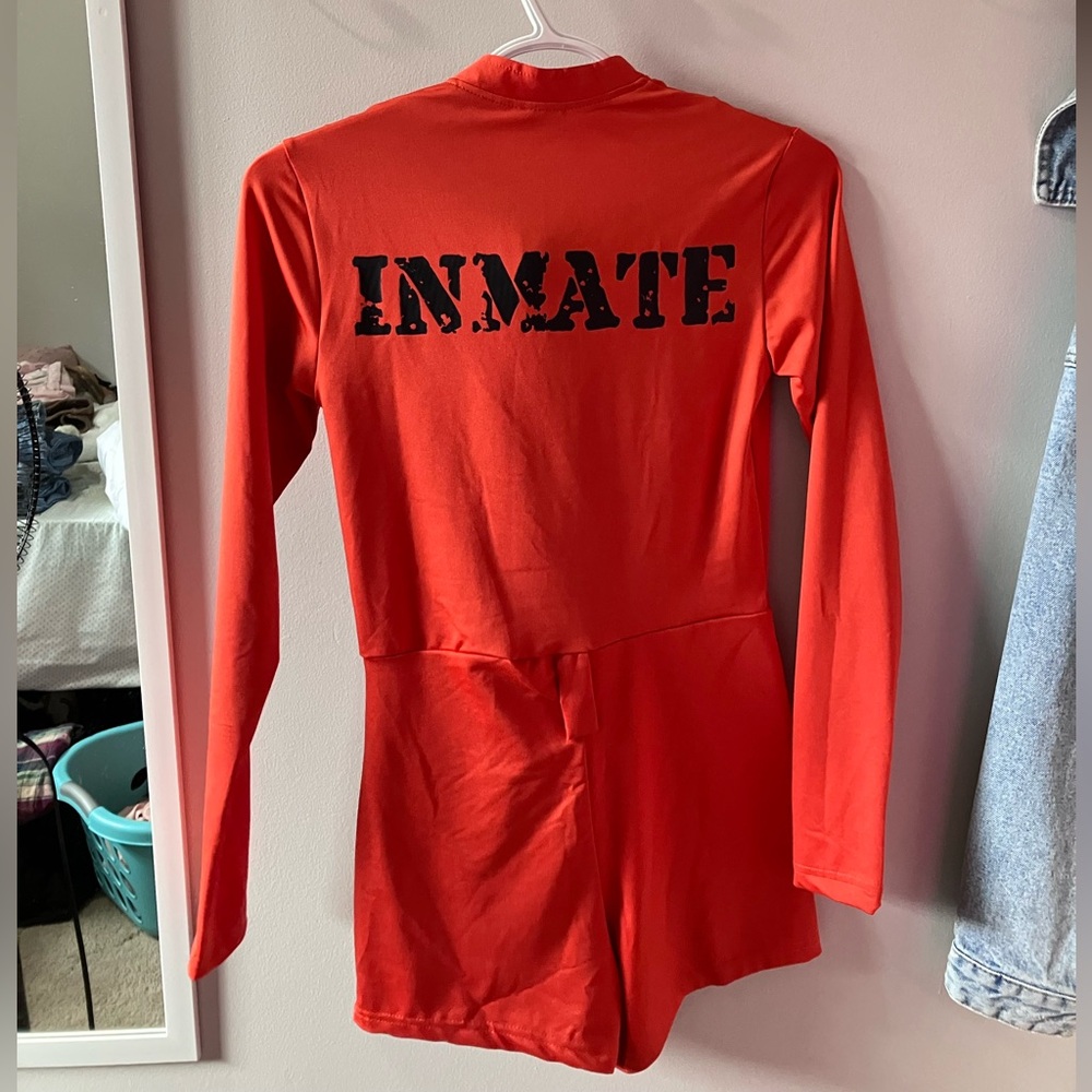 Spirit Halloween Inmate Costume 👻🎃